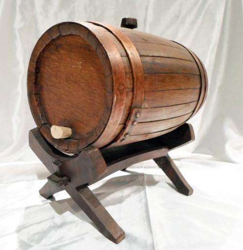 Oak Barrel on a stand with Copper Fittings - Unique piece - Bid Now!!